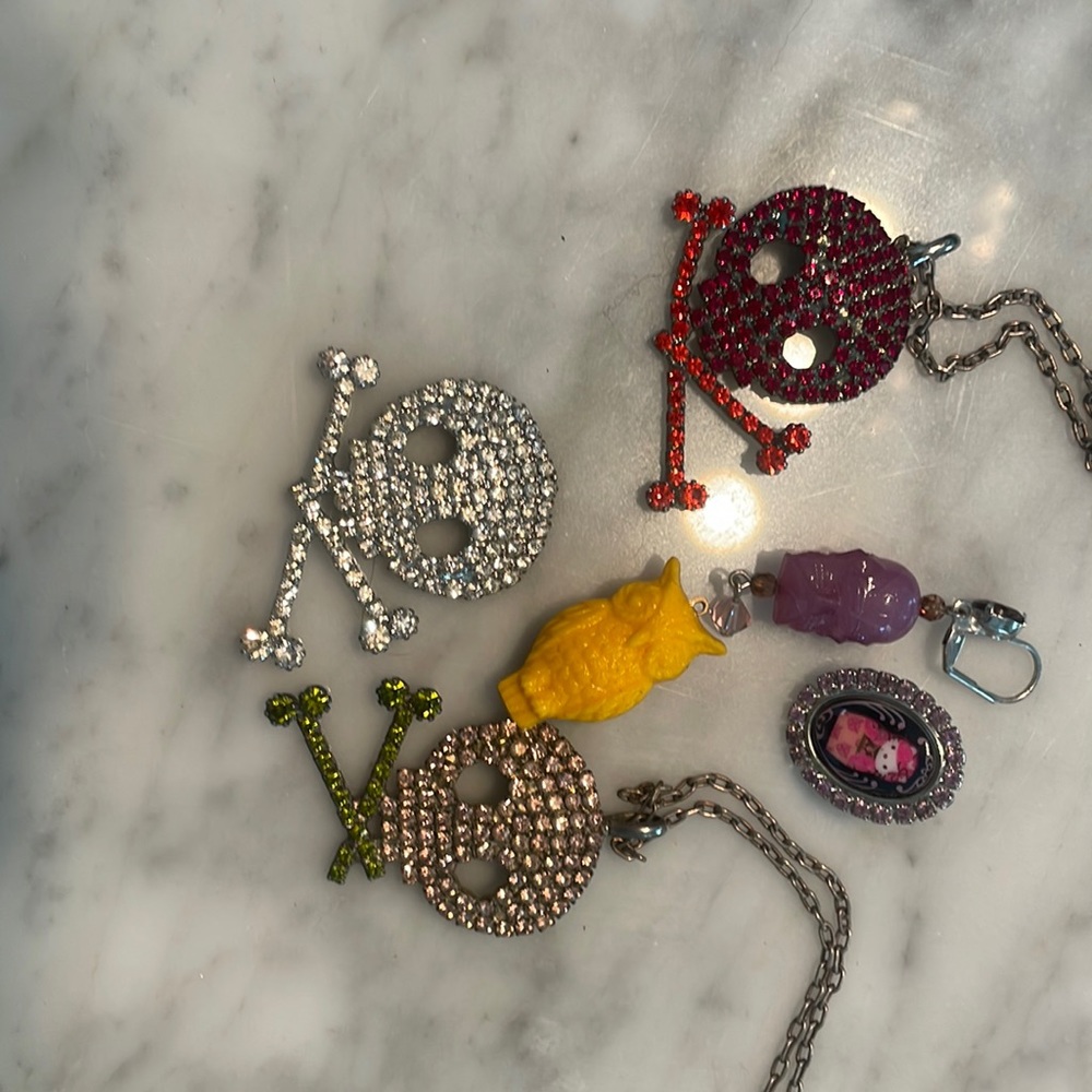 Broken Tarina Tarantino skull necklaces and miscellaneous kitty, skull and owl